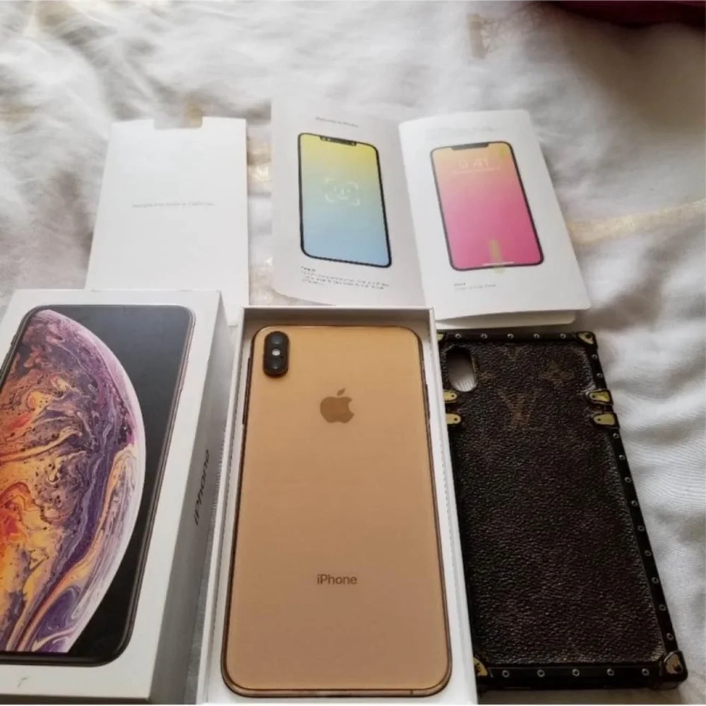Apple iPhone Gold XS Max PRO